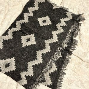 Wilfred Blanket Scarf 🧣